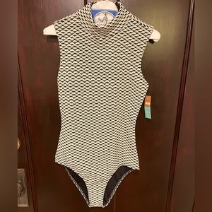 Seea Leana one-piece swimsuit - NWT - Size L